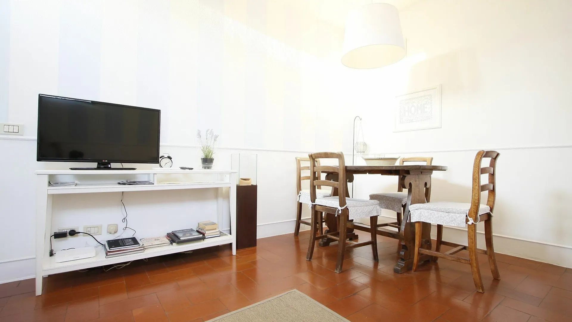 Under The Dome Apartment Florence